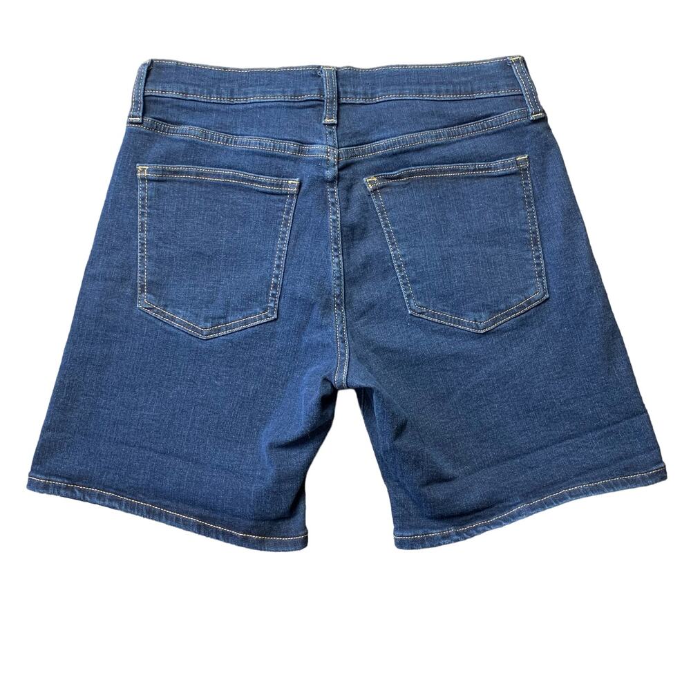 NWT GAP 5" Girlfriend Mid Rise Shorts Size 27/4 - Picture 6 of 6